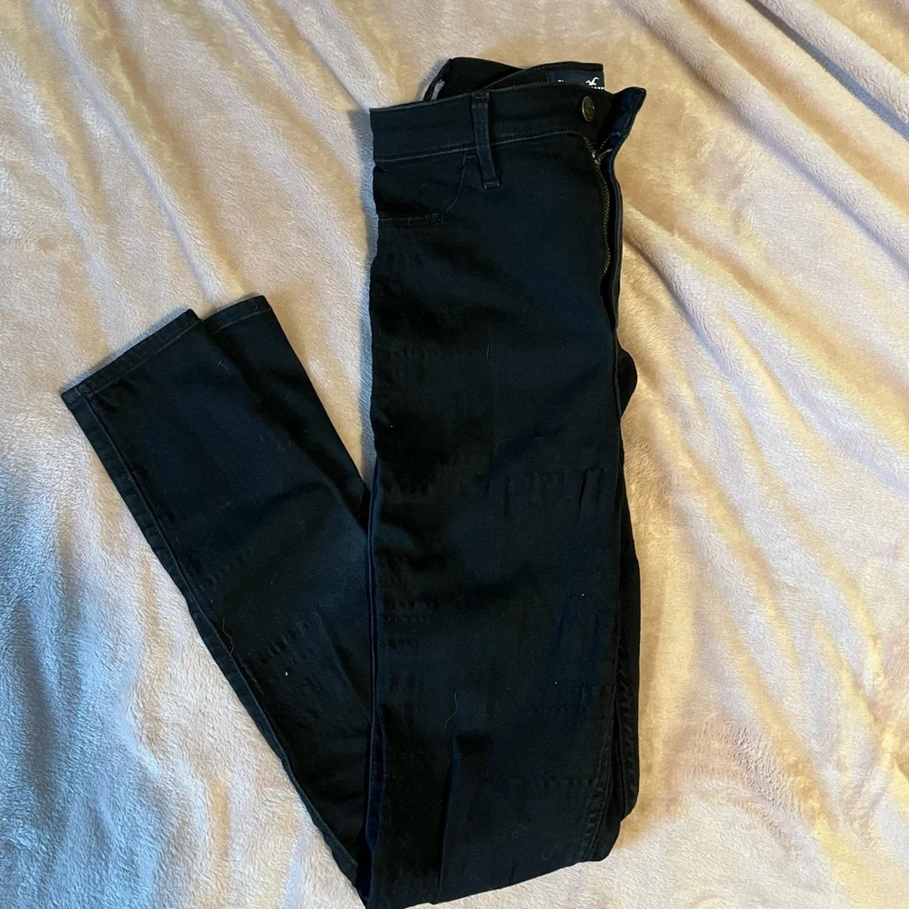 HOLLISTER HIGH RISE JEGGING - Picture 1 of 4